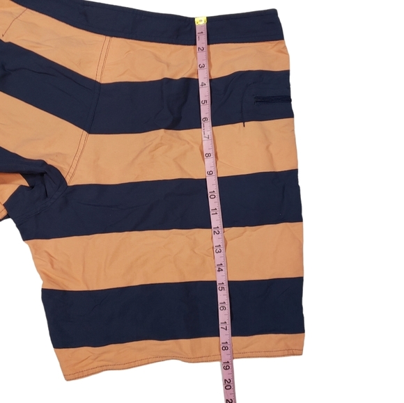 Patagonia Striped Board Shorts Swim Trunks Mens Size 38 ACTUAL 39 Preppy Beach - Picture 10 of 12
